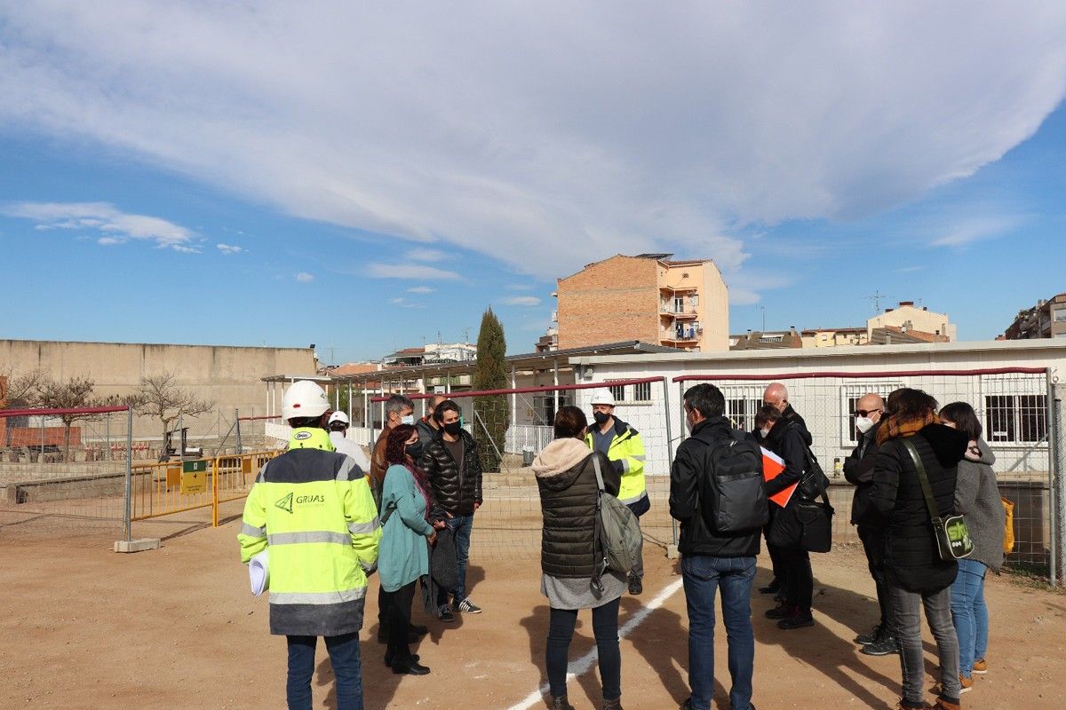 Visita institucional a l'inici de les obres de la nova escola Pla del Puig