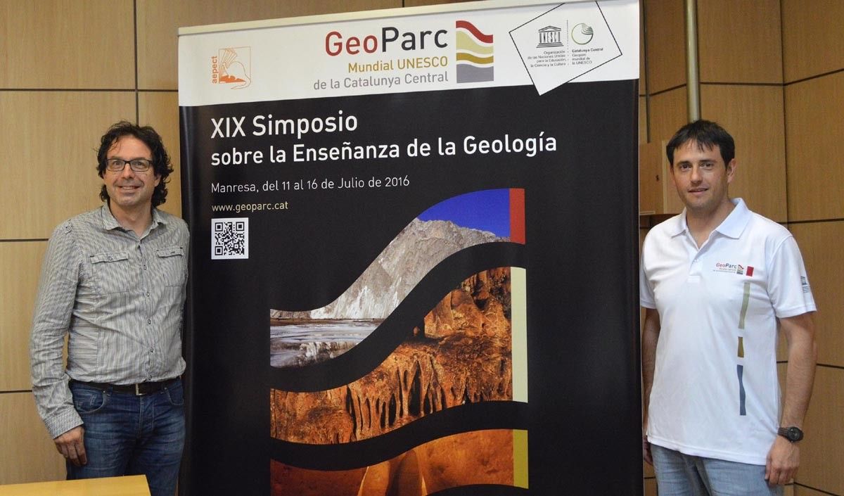 Agustí Comas i Ferran Climent durant la presentació del Simposi estatal de geologia