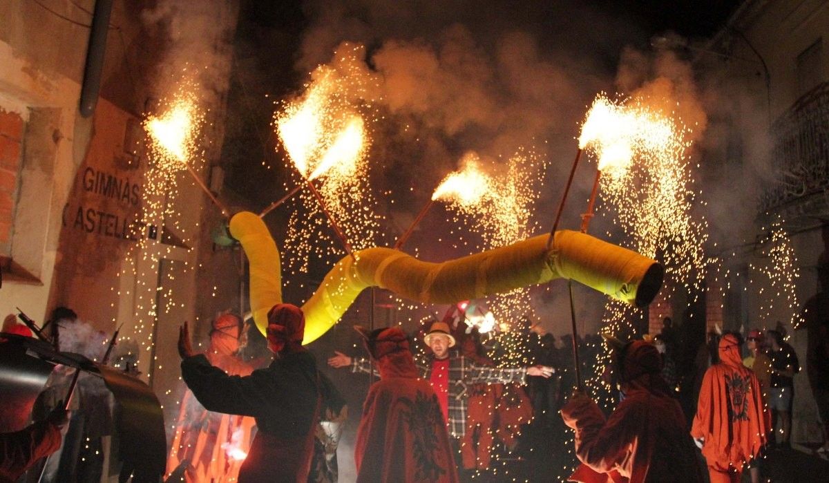 Imatge d'un dels moments del correfoc que es va dur a terme durant la Festa Major de Sant Vicenç