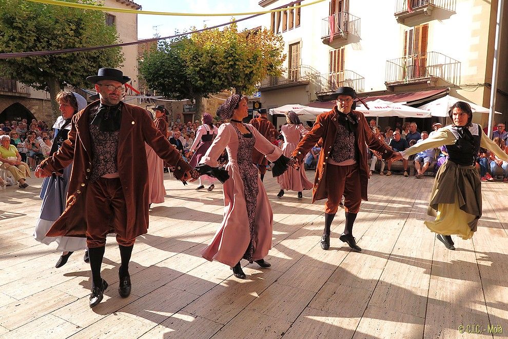 La Mostra de Cultura Popular ha tornat a ser un dels plats forts de la Festa Major de Moià.