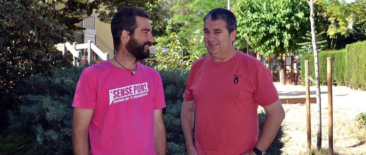 Ernest Clotet i Josep Candàliga conversen durant l'entrevista de NacióManresa