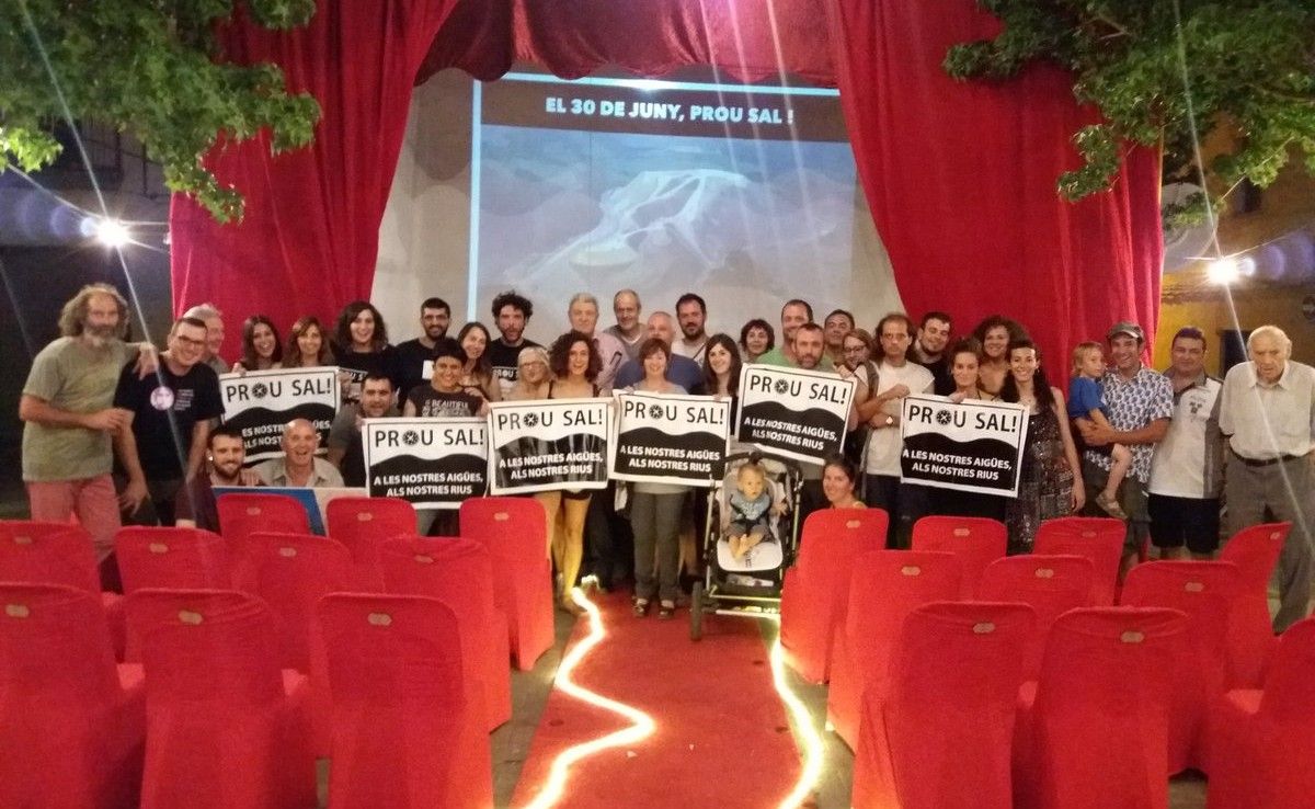 Diversos municipis de tot Catalunya van mostrar el seu suport a la campanya de ProuSal