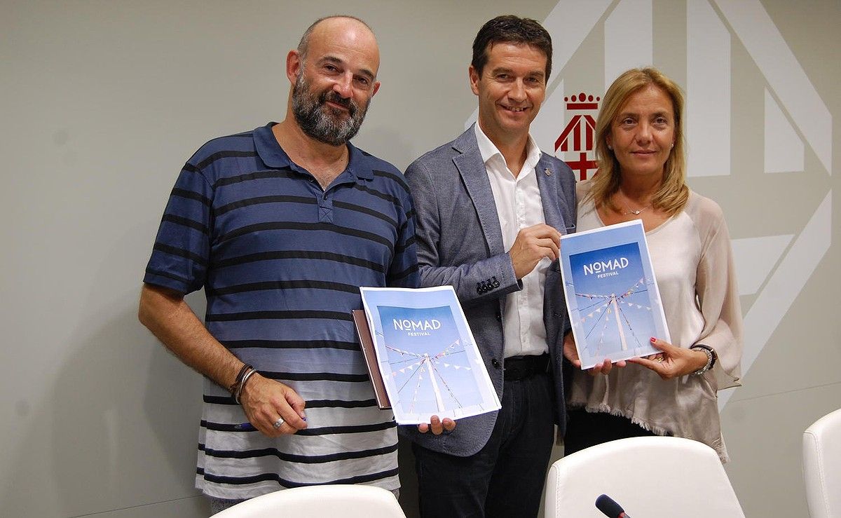 David Nicolás, Jaume Arnau i Neus Comellas durant la presentació del Nomad Festival