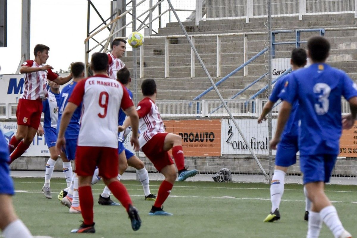 El Cd'E Manresa s'ha estrenat amb victòria a Tercera Divisió