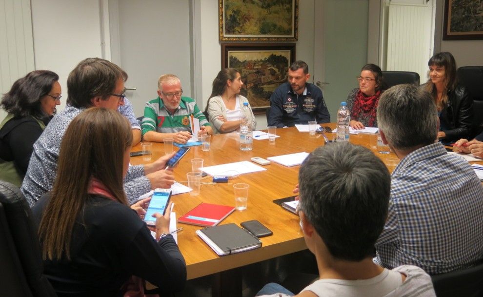 Imatge d'arxiu d'una reunió de la comissió de seguiment de l'Estrep