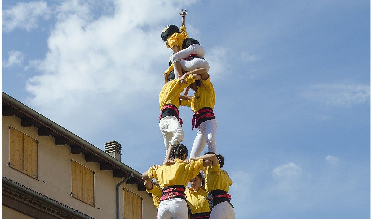 Els Castellers de Santpedor han fet una bona actuació a la Fira de Sant Miquel