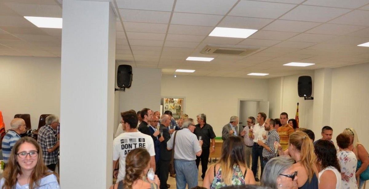 Imatge de la festa d'inauguració del nou local social de l'AVV del Poble Nou