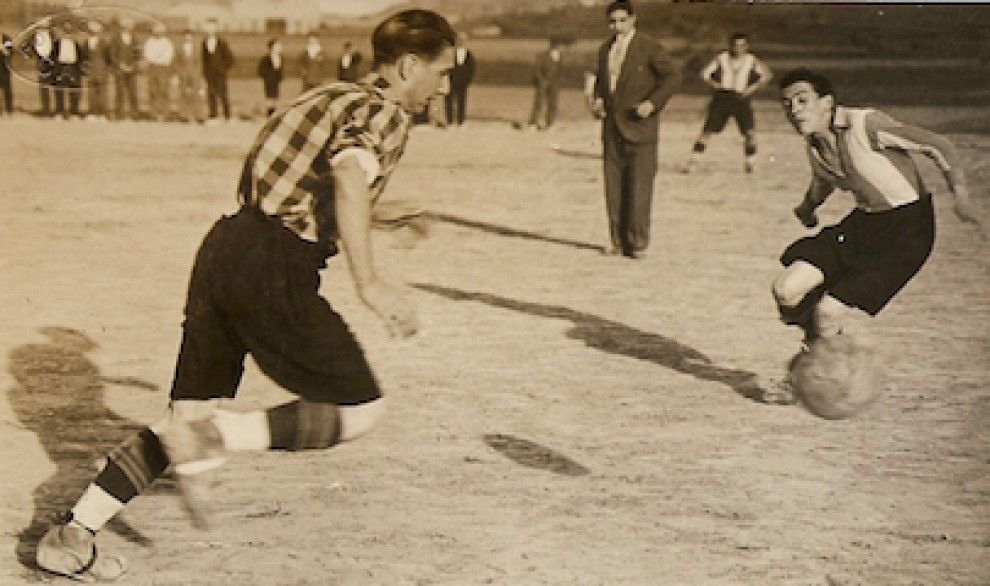 Imatge d'un dels partits del CF Santpedor l'any 1920