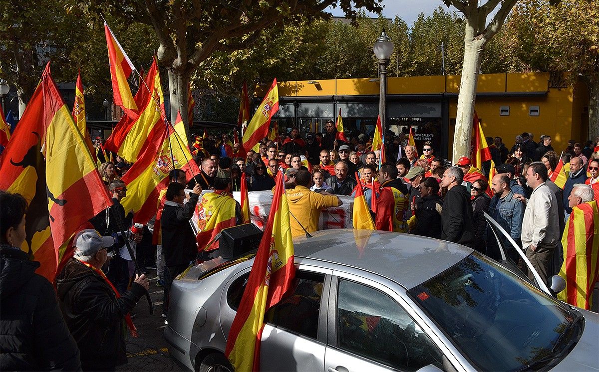 Imatge de la primera manifestació espanyolista de Manresa, el novembre del 2017