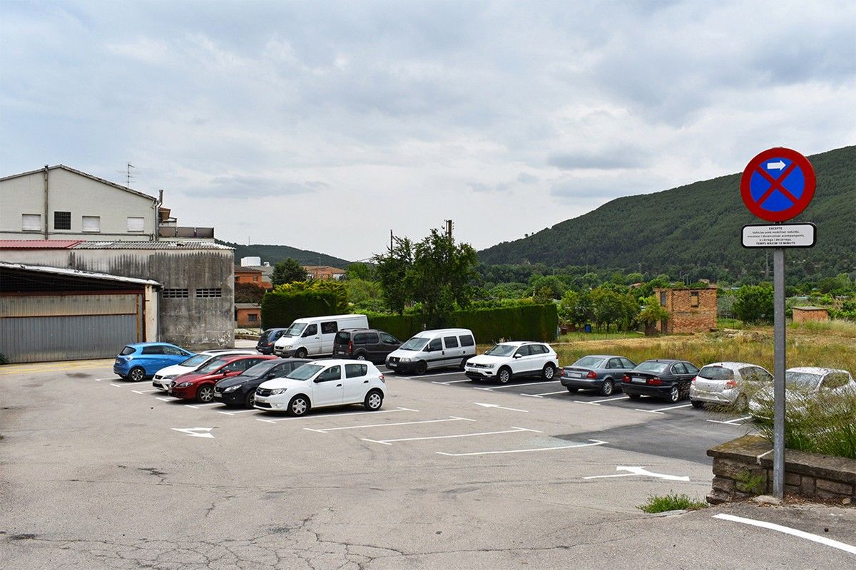 Vista parcial del nou pàrquing de Cal Reguant, ubicat a l'entrada sud  de Súria