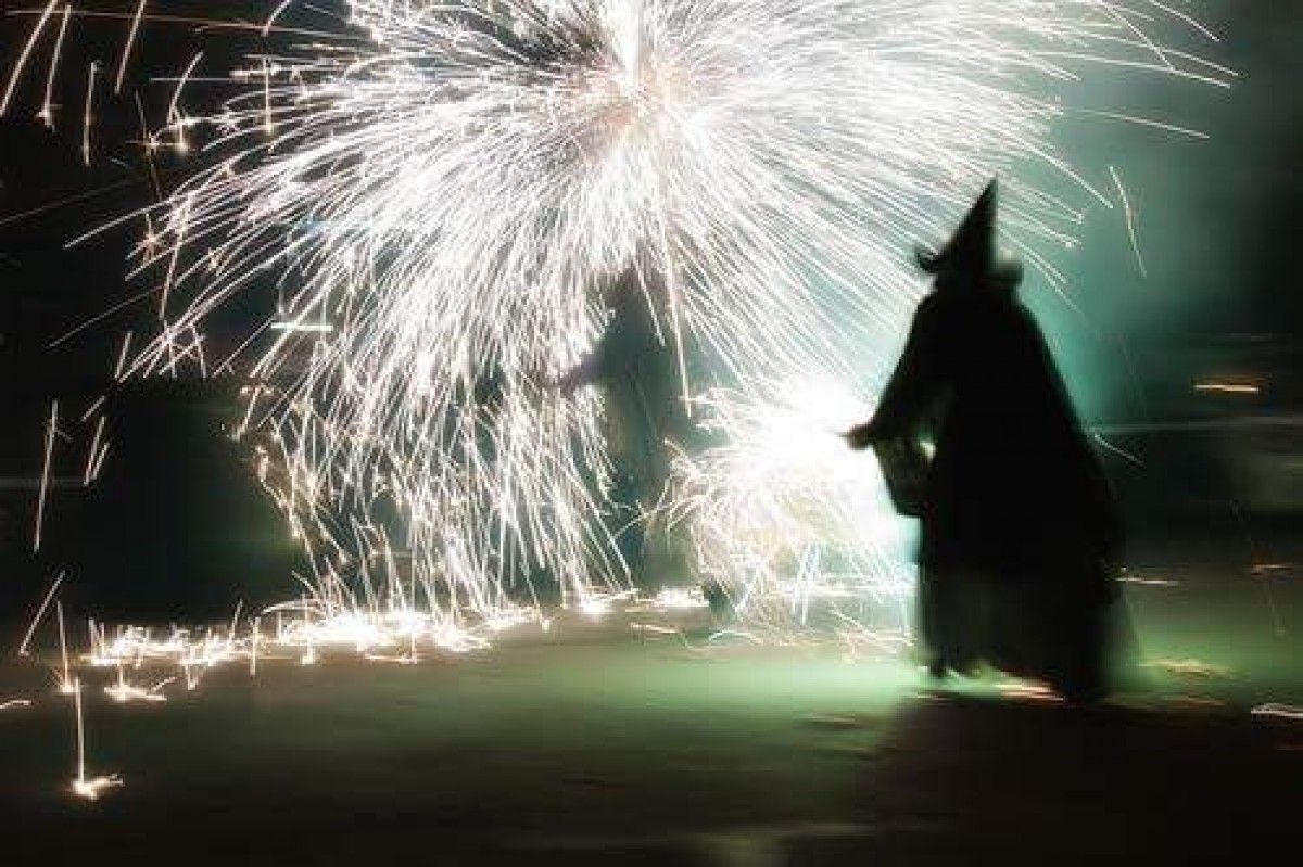 L'associació Bruixes de Cardona celebra 25 anys