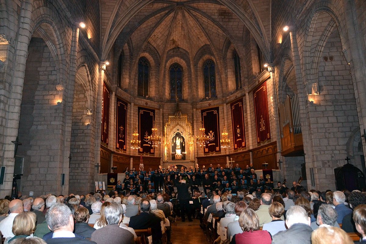 L'Orquestra i el Cor Unesco de Barcelona interpretant Mozart a Cardona