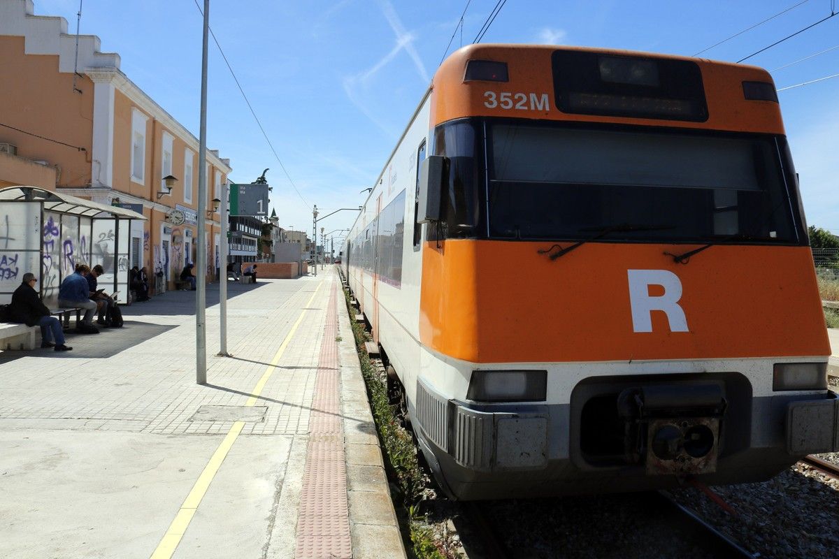 Un tren aturat a l'estació de Mollerussa en una imatge de 2017