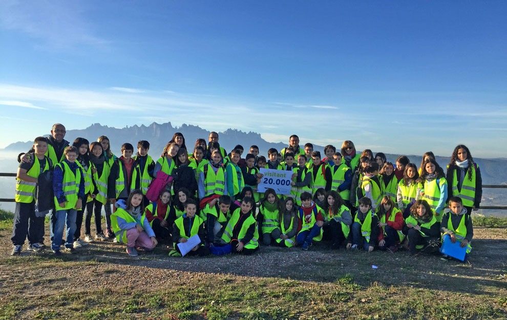 Alumnes de l'Oms i de Prat que han arribat a ser el visitant 20.000 del Parc Ambiental.