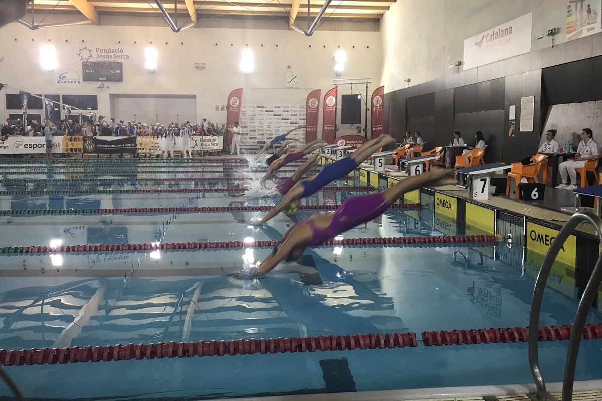 Les piscines de Manresa han gaudit d'una nova jornada de natació de primera línia