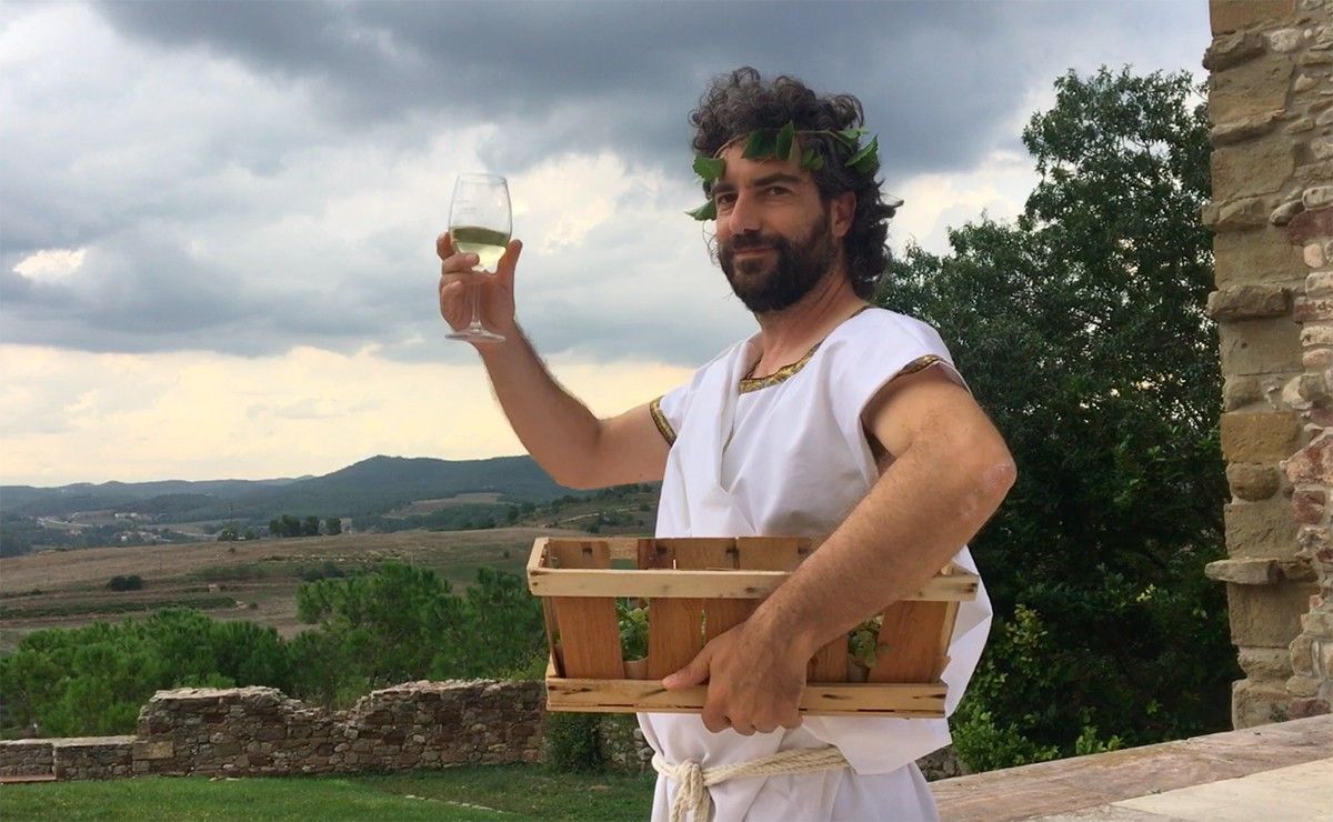 VÍDEO Ernest Clotet, vestit de romà, anuncia la Festa de la Verema