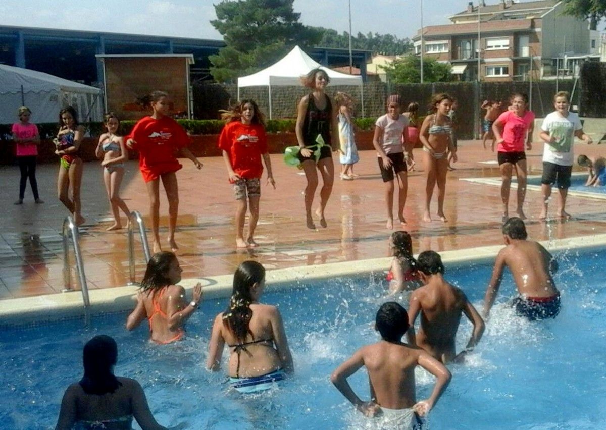 Activitat de la Setmana de l'Esport a la piscina de Sant Vicenç