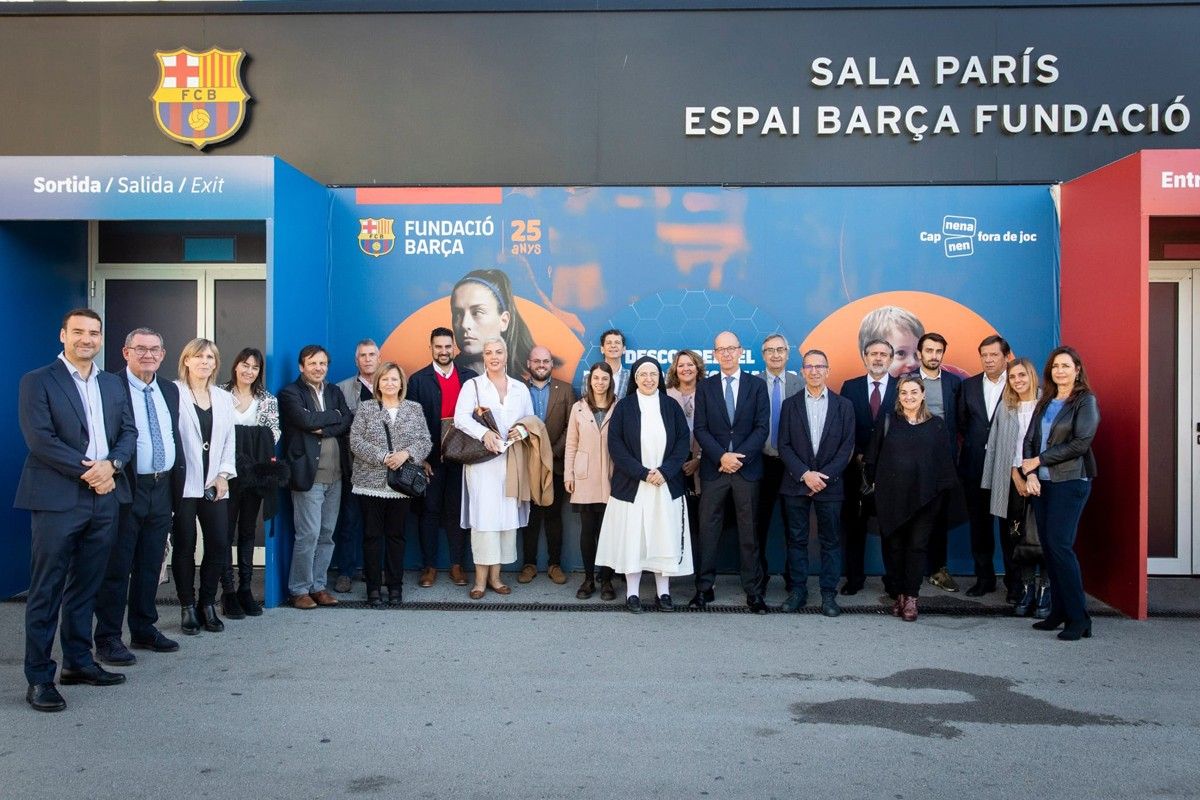 Comitiva bagenca a la Fundació del Barça
