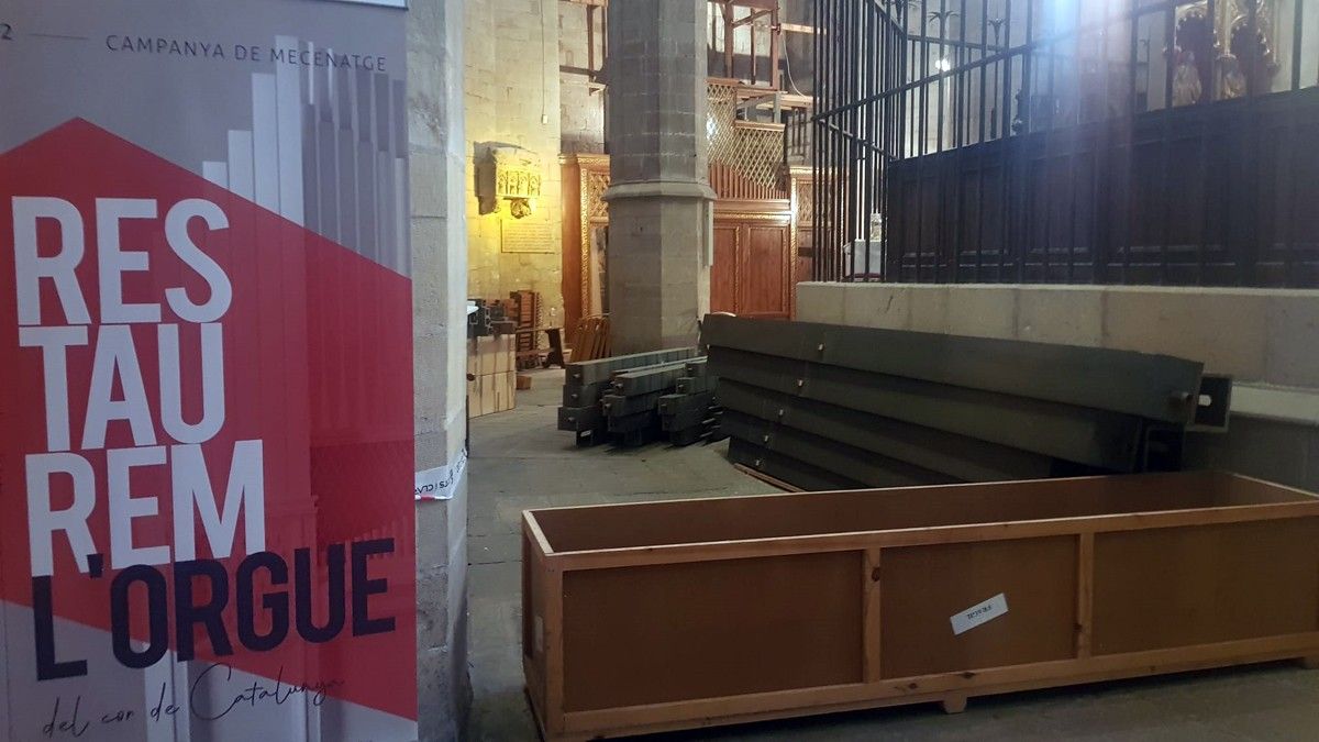 L'orgue desmuntat a la basílica de la Seu el desembre passat