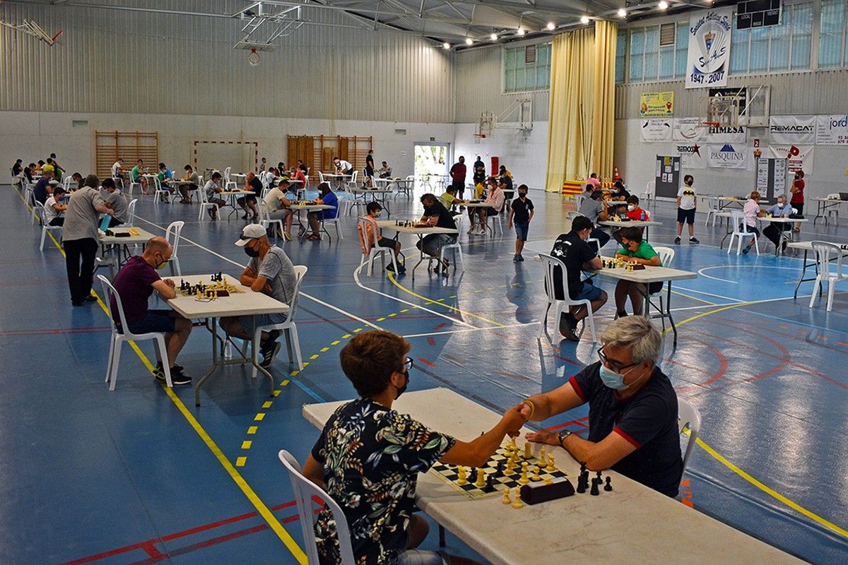 1r Torneig d'Escacs Actius-Memorial Joaquim Català al Pavelló d'Esports de Súria