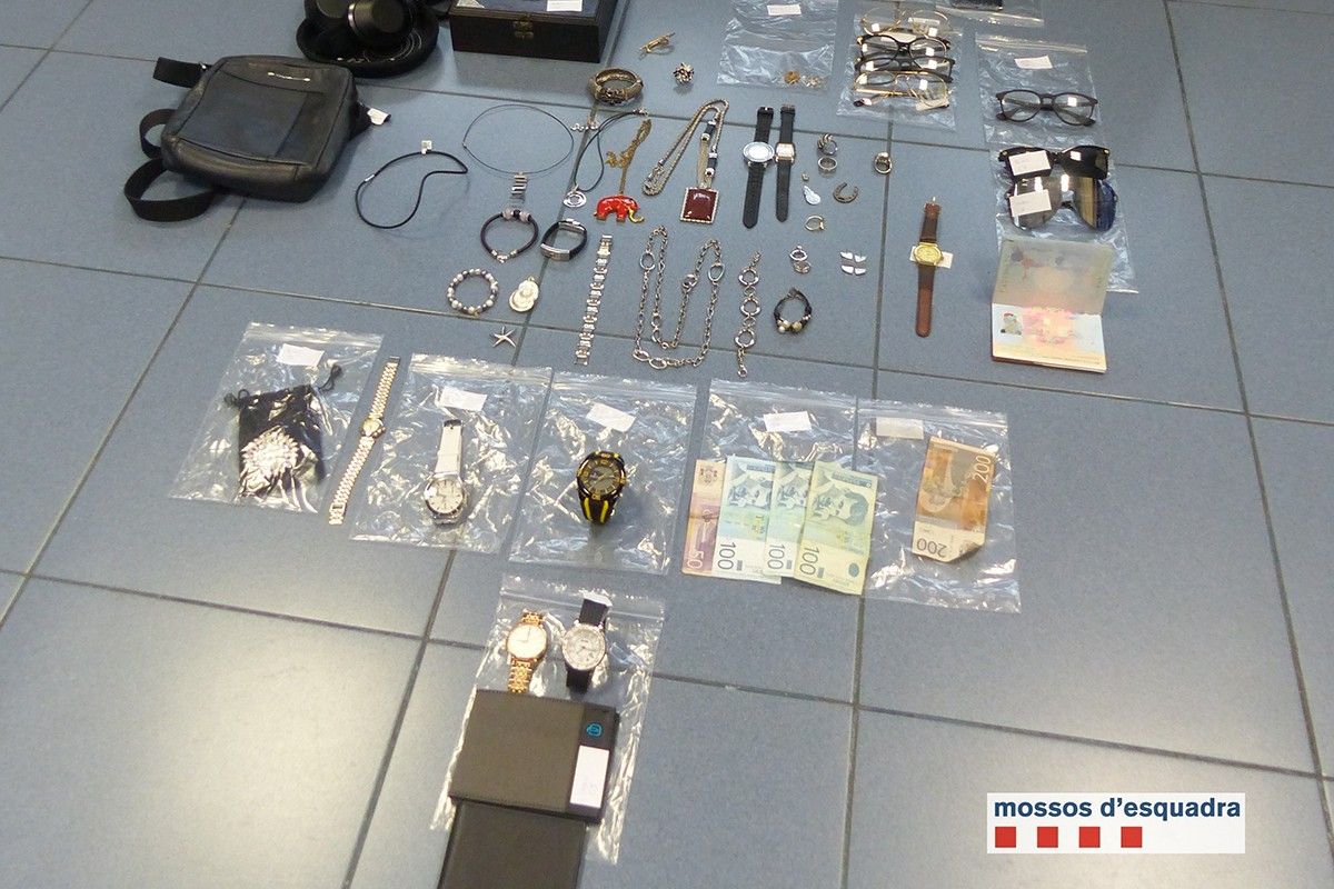 Material recuperat pels Mossos d'Esquadra que havia estat robat