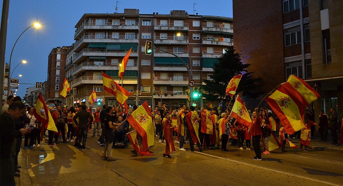 Manifestació unionista a la Guàrdia Civil, on hi va participar el líder de PxC, Pablo Barranco