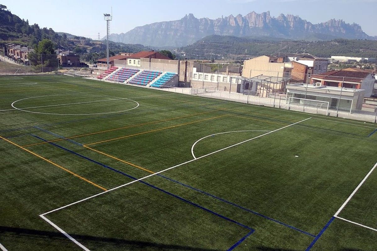 Camp de futbol les Roques de Sant Vicenç de Castellet