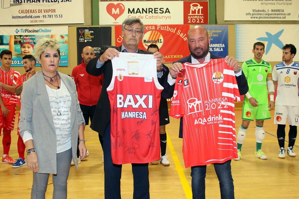 Els presidents de Manresa FS i Baxi Manresa van mostrar el seu acord abans del partit