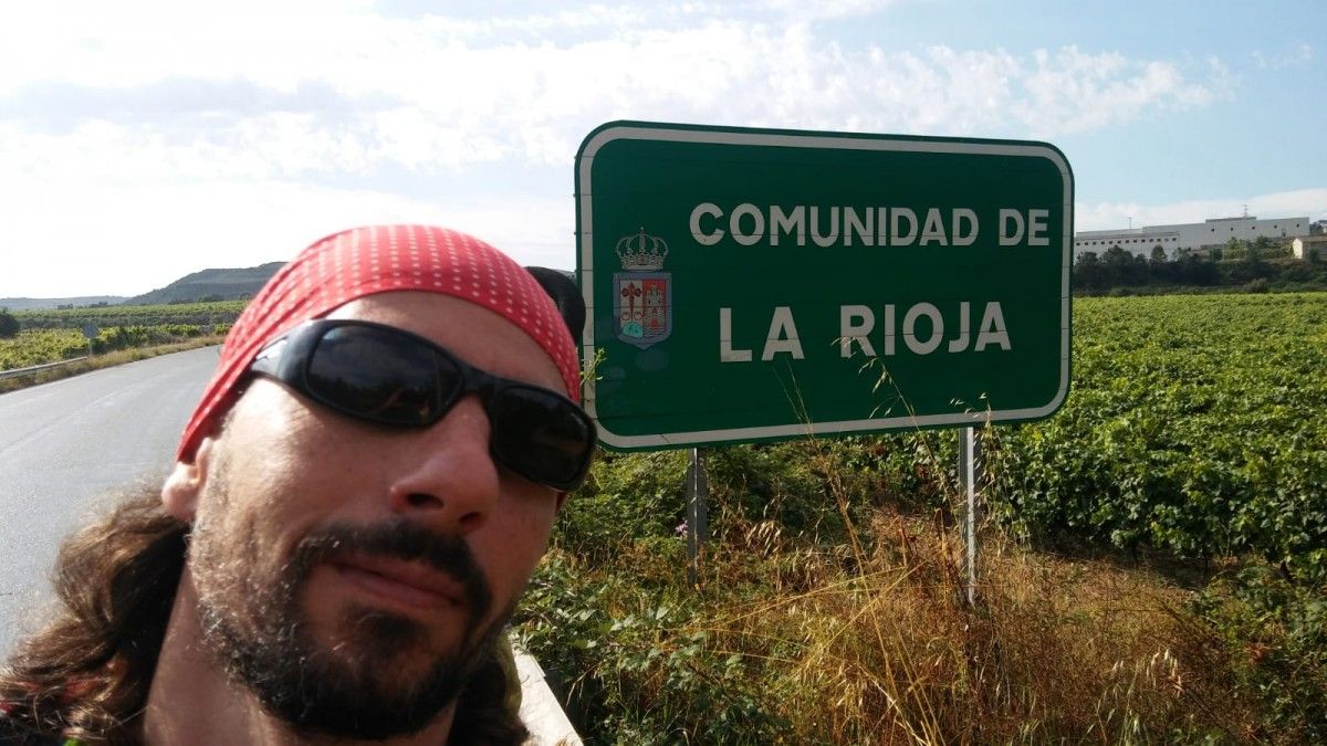Miquel Àngel Ramos entrant a la Rioja durant el camí Ignasià