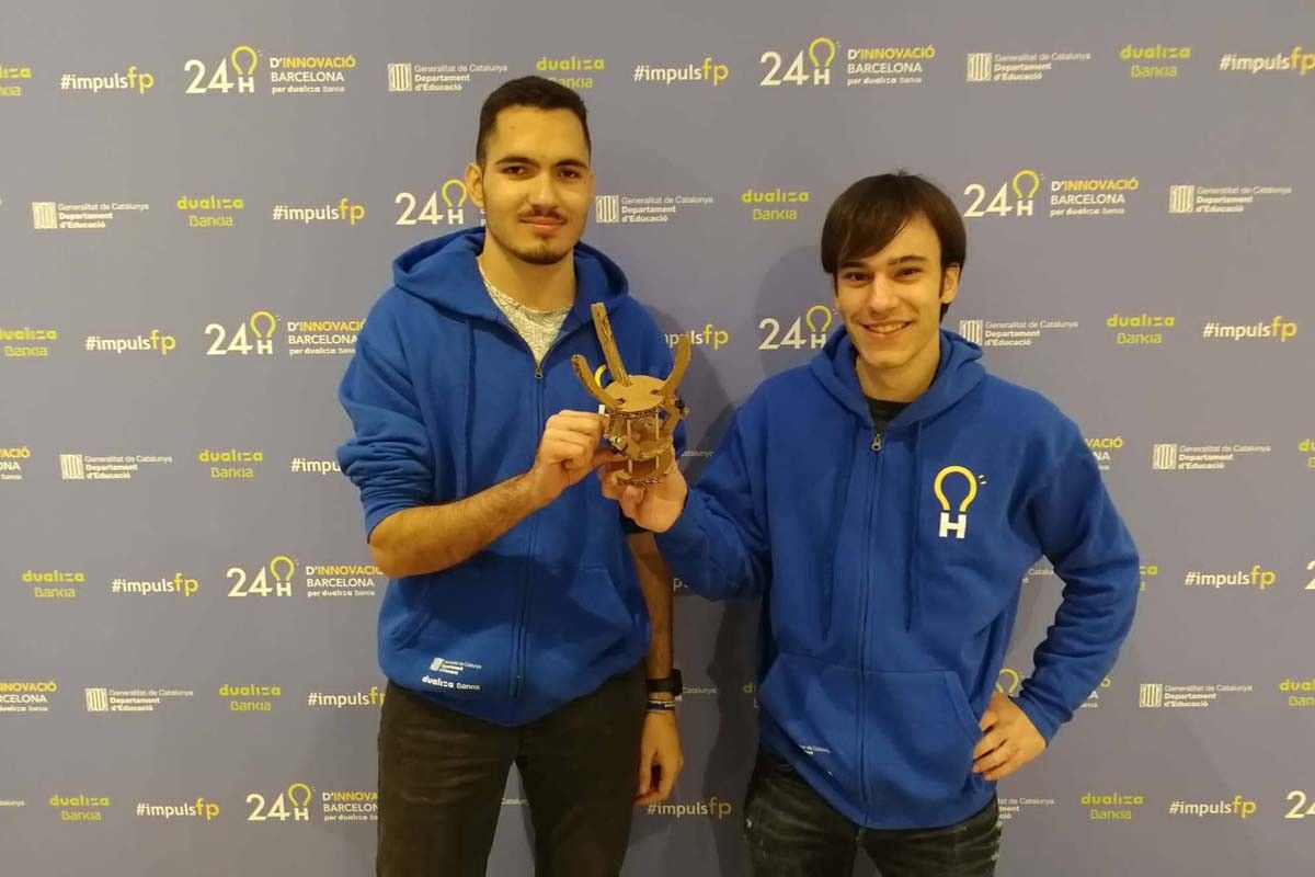 Xavier Muñoz i Pau Vidal, els alumnes del Lacetània que han participat a les 24 d'Innoveció