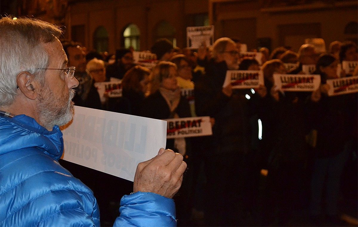 Els concentrats portaven cartells amb el lema «Llibertat presos polítics»