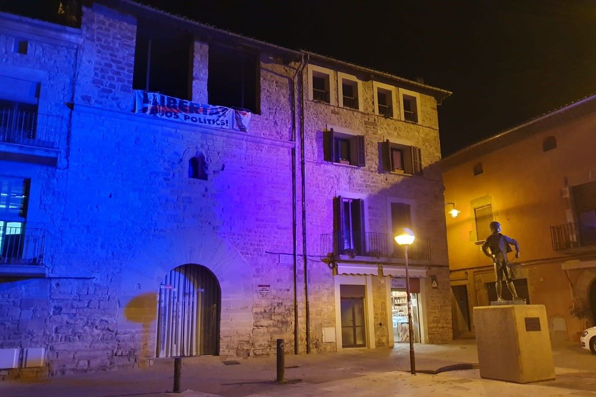 La capella de Sant Andreu de Santpedor s'il·luminarà de rosa i blau