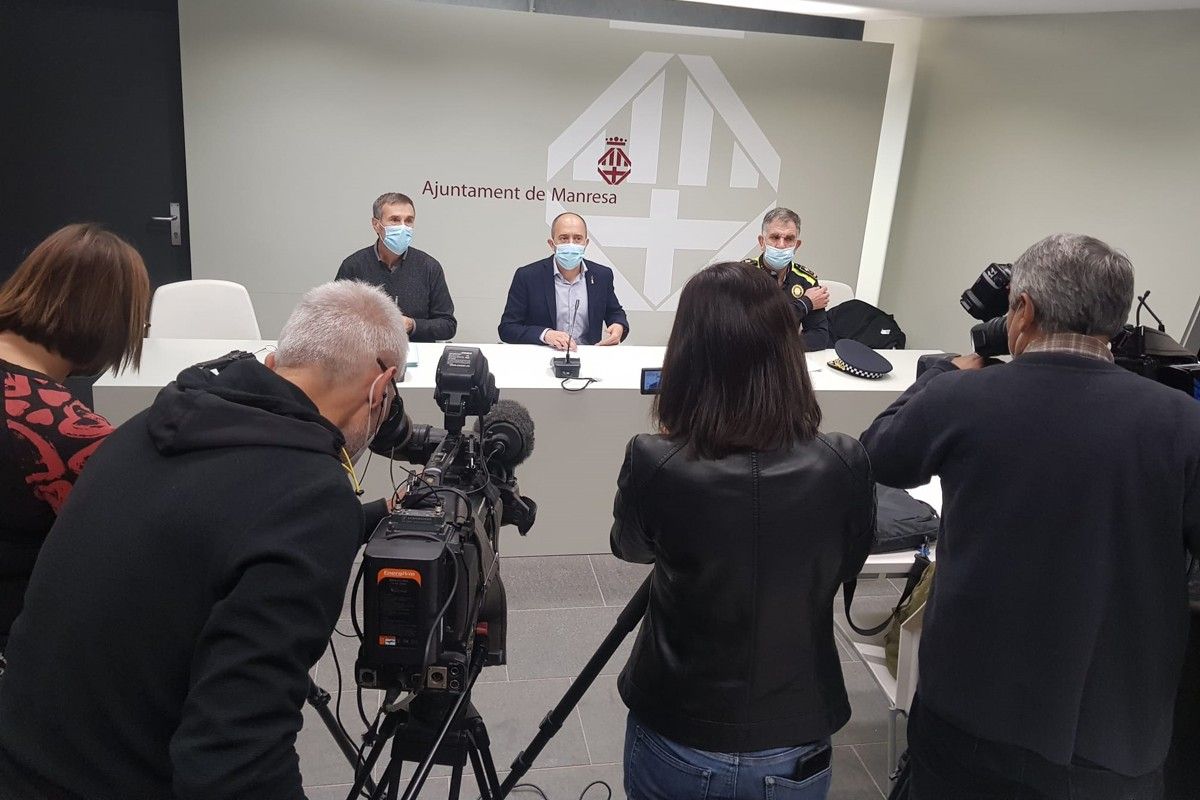 Joan Calmet, Marc Aloy i Jordi Mora durant la roda de premsa