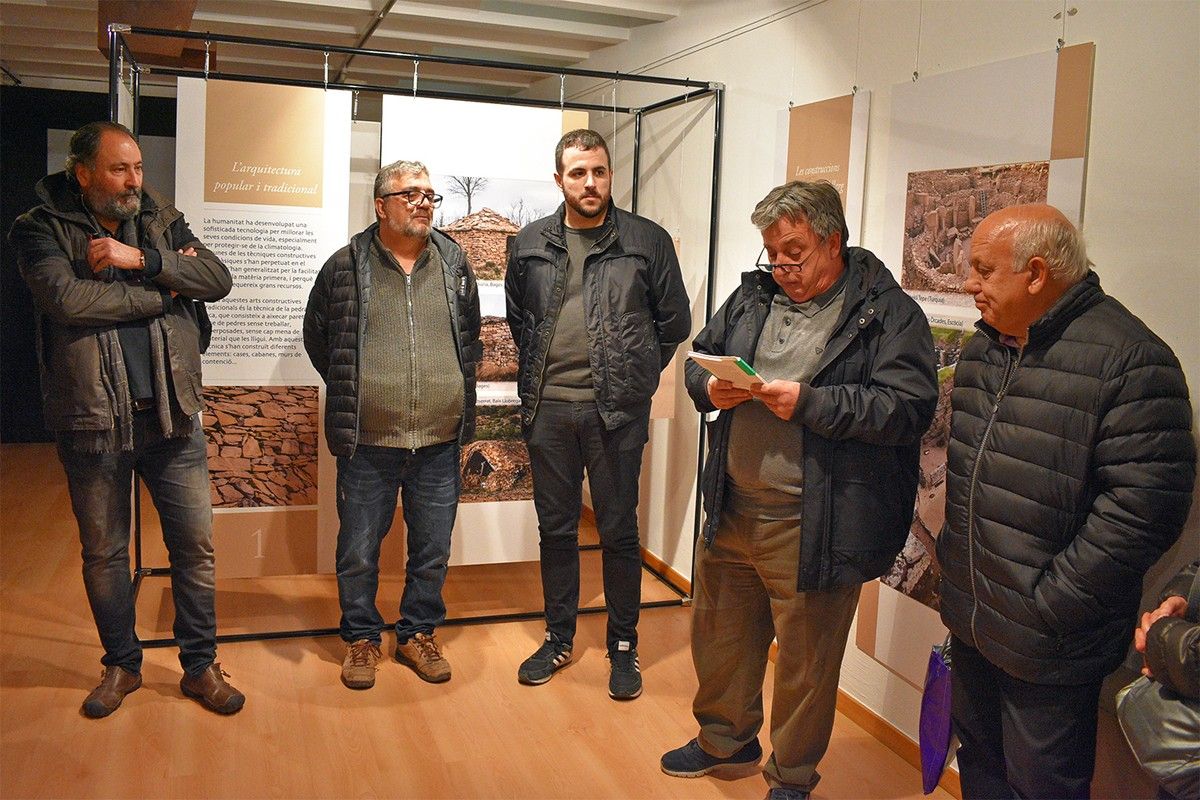 Inauguració de l'exposició a la seu del COAC a Manresa