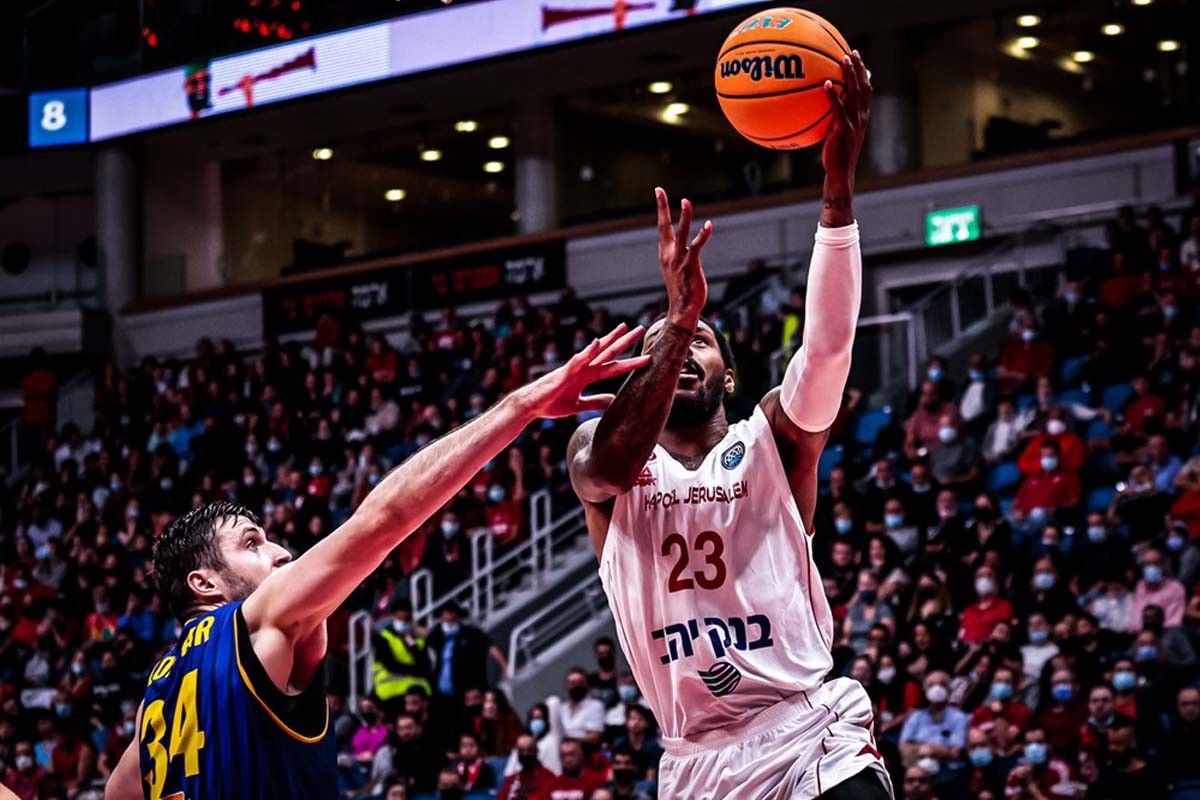 La victòria del Hapoel Jerusalem certifica el primer lloc del BAXI Manresa.   