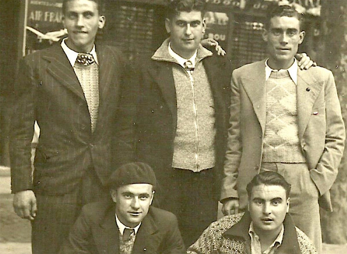 Joan Griera (a baix, a la dreta) amb alguns companys