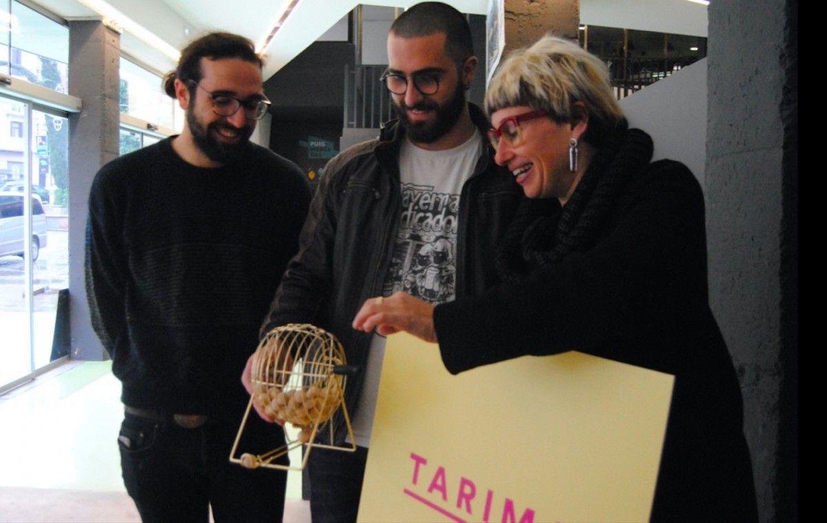 Serra, Orriols i la regidora Anna Crespo durant la roda de premsa de presentació del concurs Tarima Ex Novo