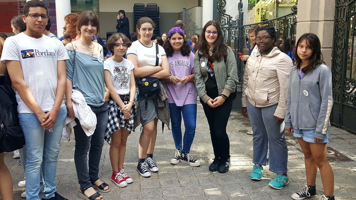 Alumnes del Cercle literari de Baker Street de l'institut Lacetània