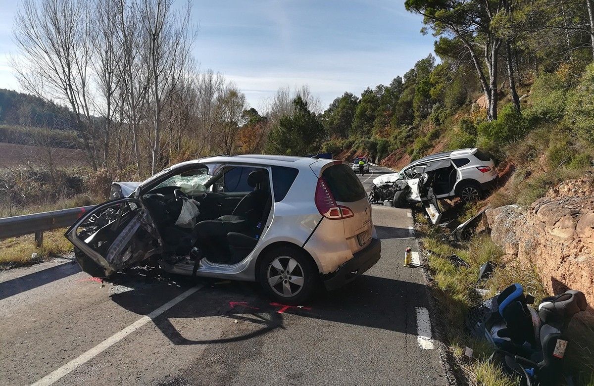 Els dos vehicles sinistrats a l'accident de trànsit mortal