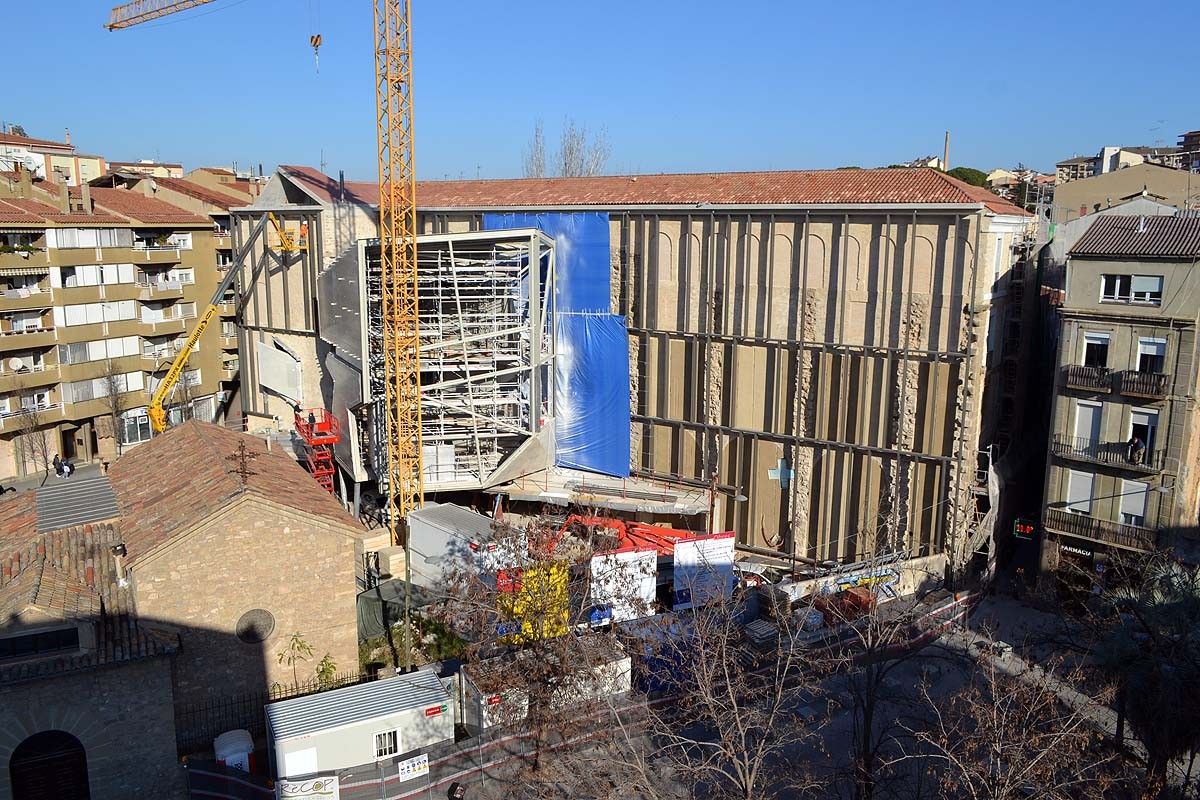 Estat de les obres a la façana del futur Museu del Barroc de Catalunya, aquest dimarts