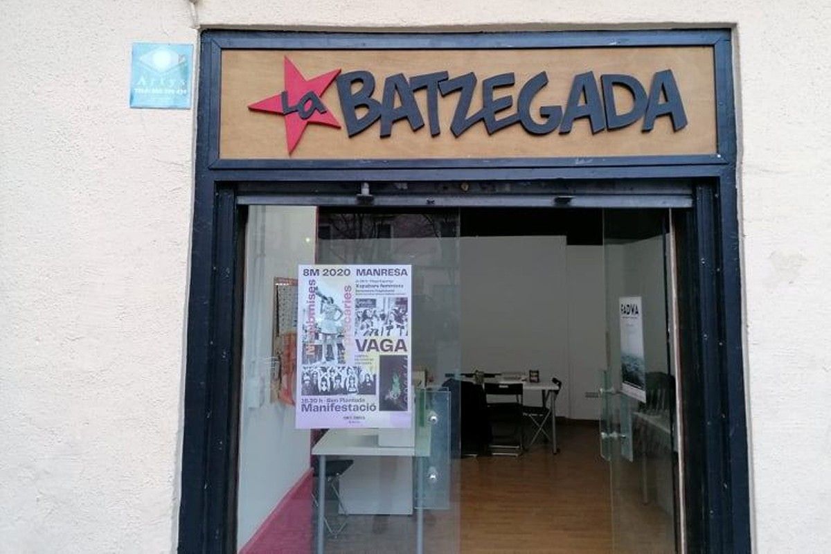 La Batzegada, a la plaça Gispert de Manresa