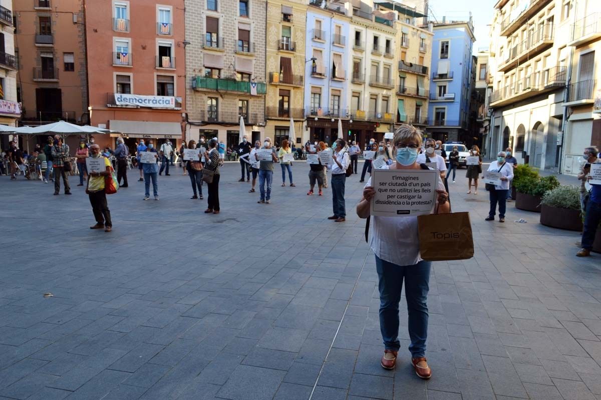 Concentració a Manresa per reclamar que la independència torni al debat polític