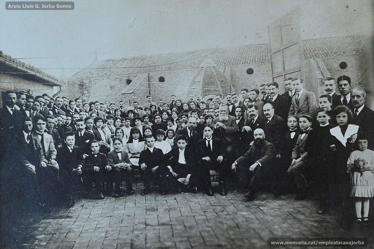 Personal dels Magatzems Jorba i part del personal dels tallers (2/5/1915)