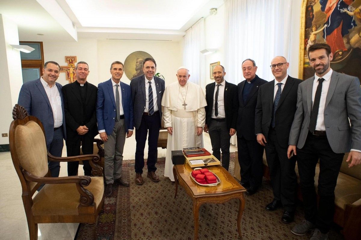 Delegació manresana amb el papa Francessc