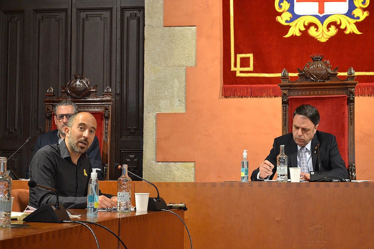 Marc Aloy intervé durant el comiat de Valentí Junyent com a alcalde de Manresa