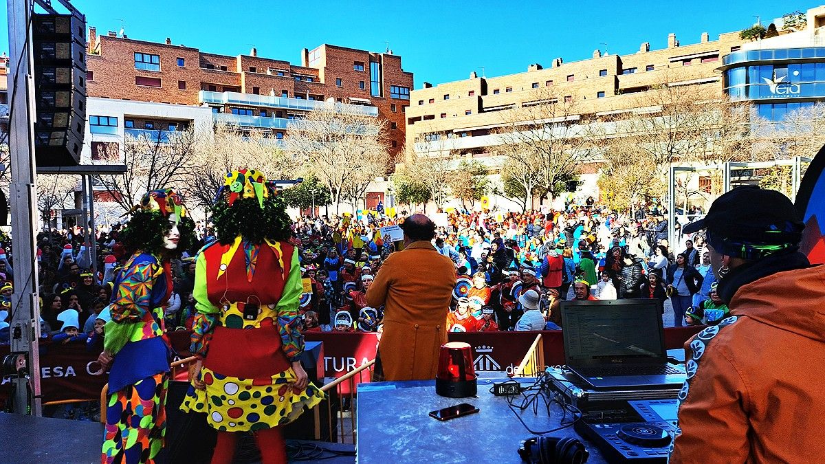 Albert Vinyes pallasso de proximitat & Dj, i el Rei i la Reina han conduït la festa final del Carnestoltes