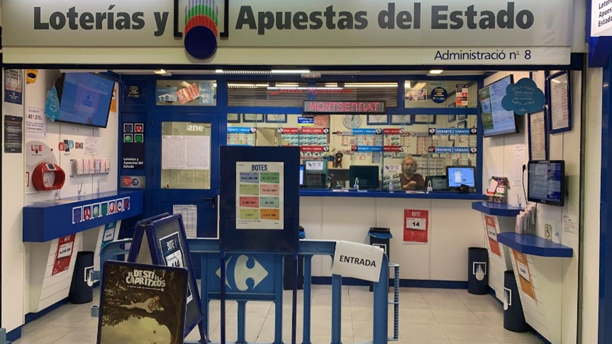 Administració de Loteria al centre comercial de Carrefour de Manresa