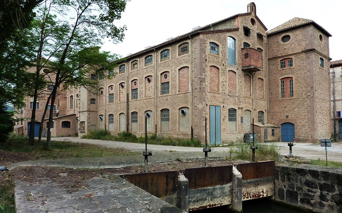 Antiga fàbrica el Paperer de Cardona on tindrà lloc la Teixidora