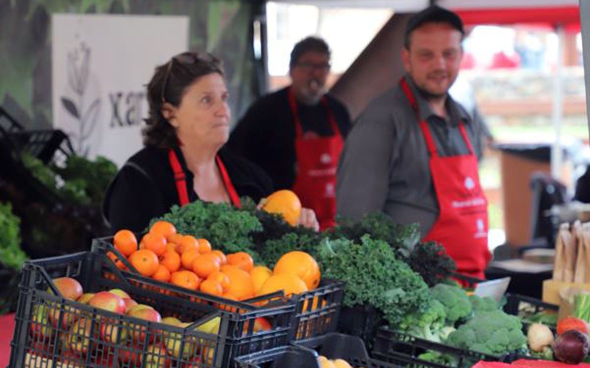 Sant Fruitós de Bages ha celebrat el seu primer Mercat de la Terra