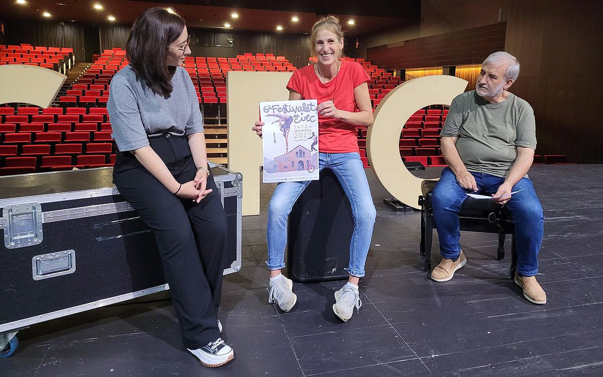 Tània Infante, Rat Serra i Joan Morros presentant el Festivalet de Circ